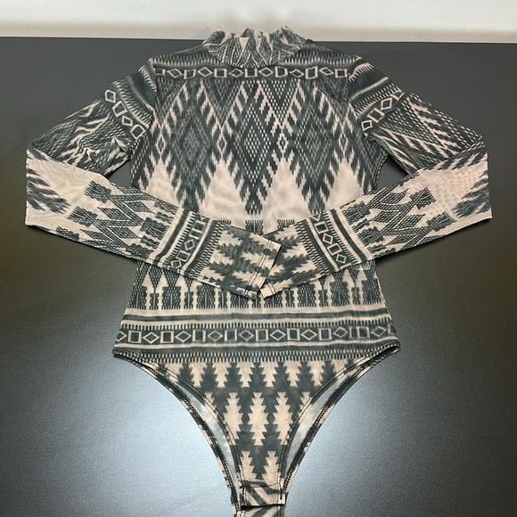 Nylon Apparel Southwest Aztec Print Mesh Sheer Bodysuit Mock Neck Medium - Picture 12 of 12